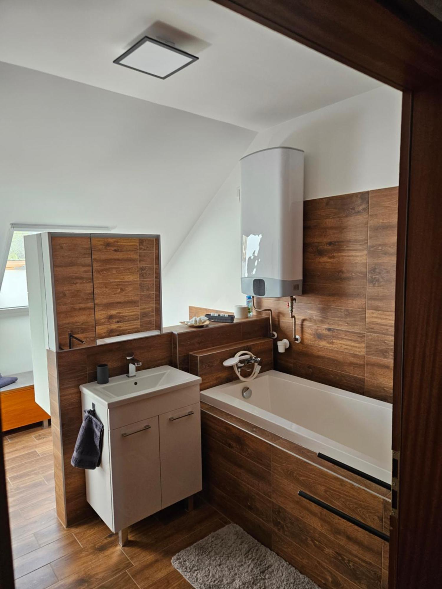 Toelgyes Apartmanhaz Szeged Ngoại thất bức ảnh