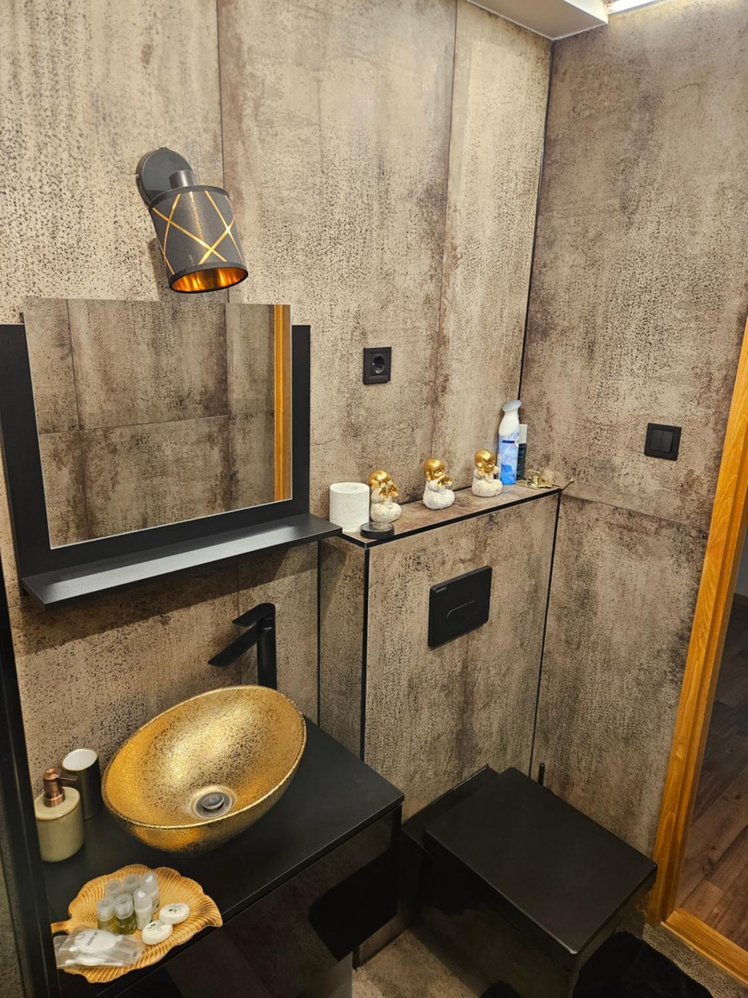 Toelgyes Apartmanhaz Szeged Ngoại thất bức ảnh